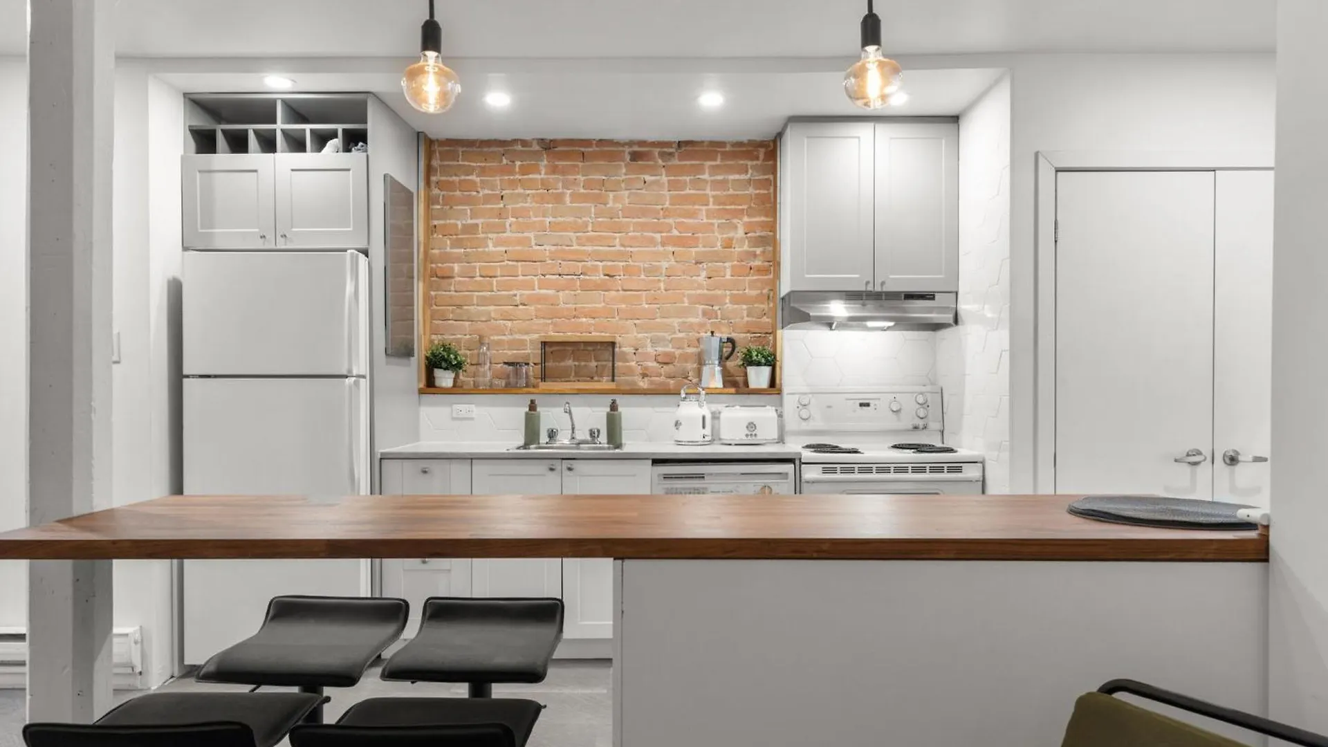 Charming Apartment - Plateau Mtl 蒙特利尔 加拿大